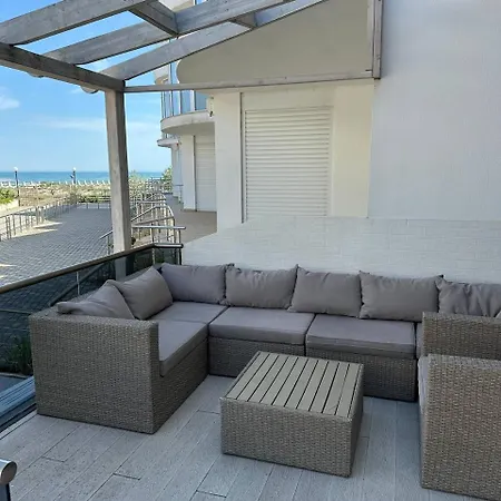 золотий бугаз Apartment Odesa